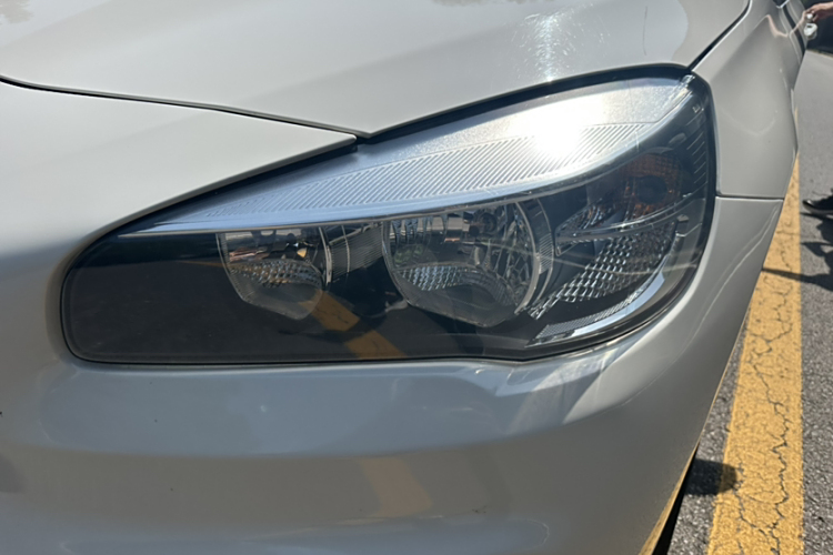 BMW 2 Series Tourer (Imported) 2015 #10 BMW 2 Series Tourer (Imported) 2015 car image #10