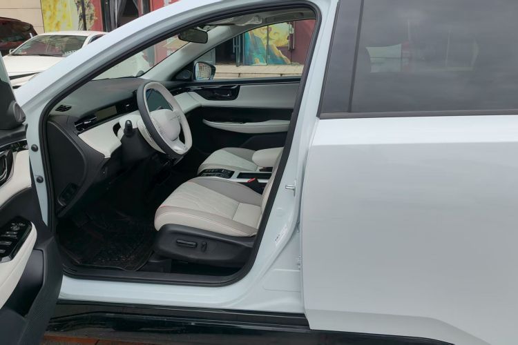 Honda e:NS2 2025 car image #10