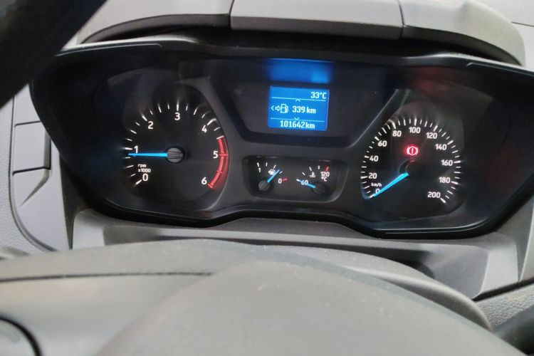 Ford Transit 2022 car image #10