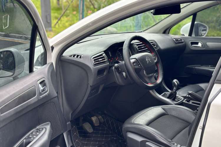 Citroen C4 C-Quatre 2016 immagine di auto #10