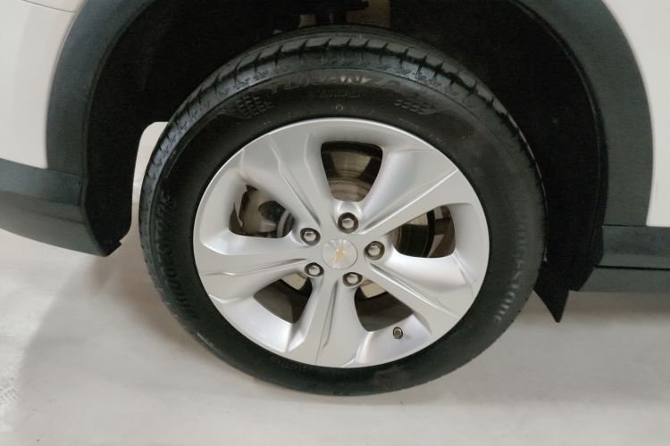 Chevrolet Charm 2023 car image #10