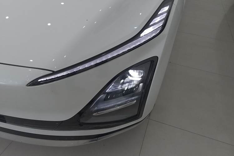 五菱汽车 五菱E5 2024 汽车图片 #10