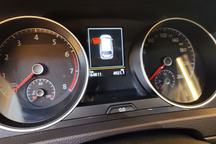 Volkswagen Golf (Imported) 2020 immagine di auto #10