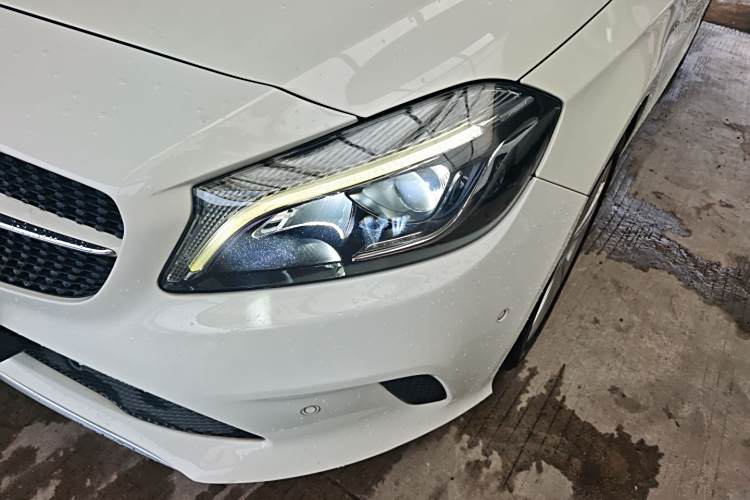 Mercedes-Benz A Class (Imported) 2016 car image #10