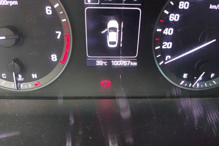 Hyundai Sonata NFC 2017 #10 Hyundai Sonata NFC 2017 صورة سيارة #10