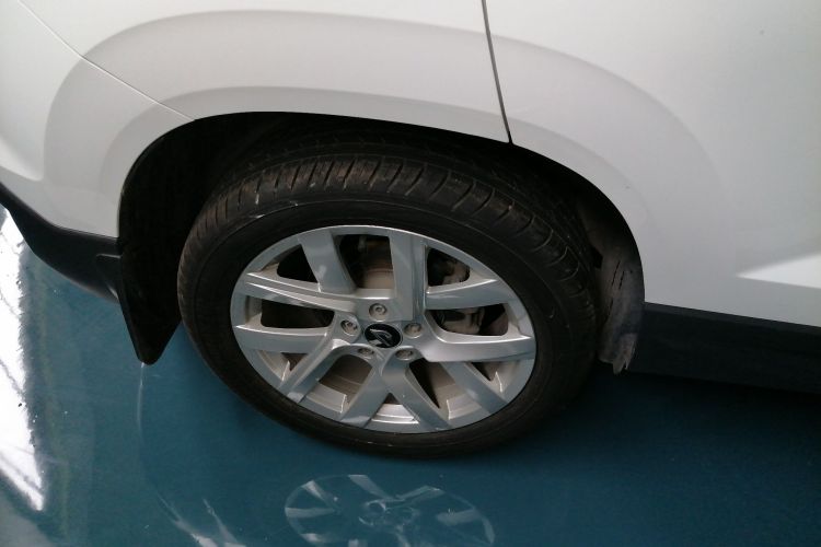 VS5 2022 car image #10