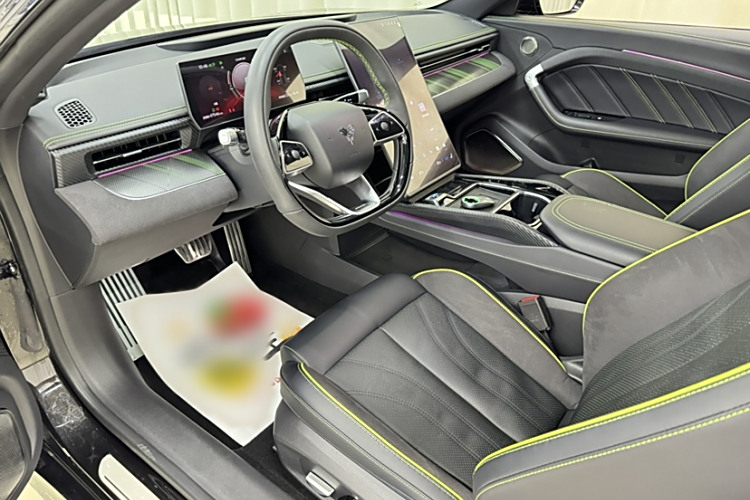 哪吒汽车 哪吒GT 2023 汽车图片 #10