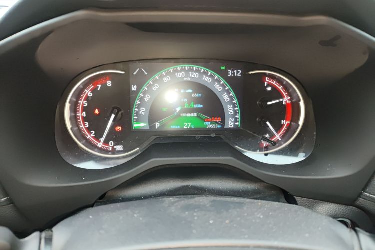 Toyota RAV4 (Imported) 2022 immagine di auto #10