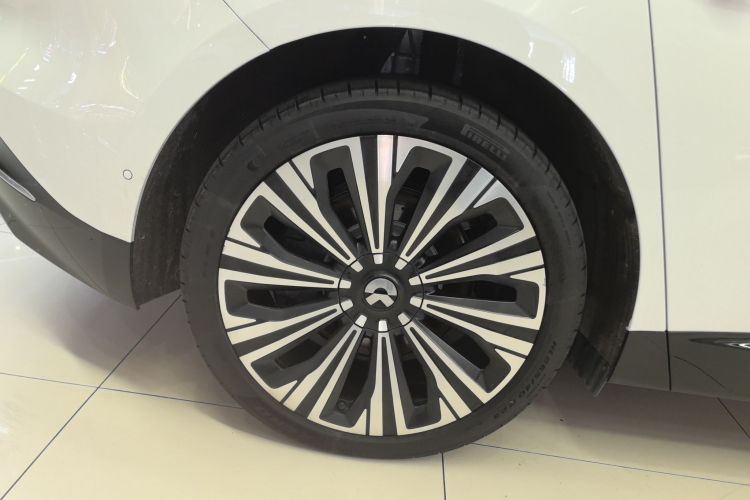 NIO ET9 2024 image de voiture #10