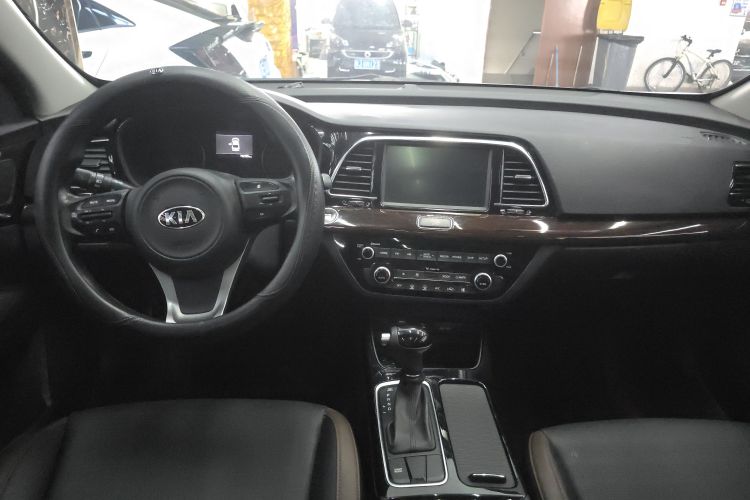 Kia K5 2018 imagen de coche #10