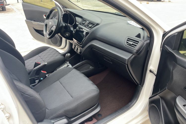 起亚 起亚K2 2016 汽车图片 #10