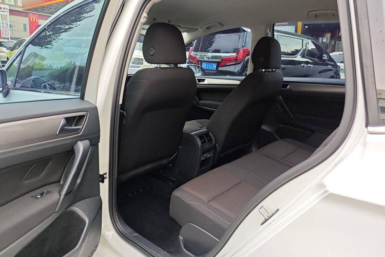 Volkswagen Golf Sportsvan 2017 #10 Volkswagen Golf Sportsvan 2017 immagine di auto #10