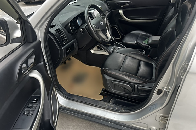 Changan CS35MAX 2015 #10 Changan CS35MAX 2015 صورة سيارة #10