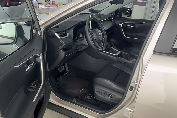 丰田 威兰达新能源 2022 #10 丰田 威兰达新能源 2022 汽车图片 #10