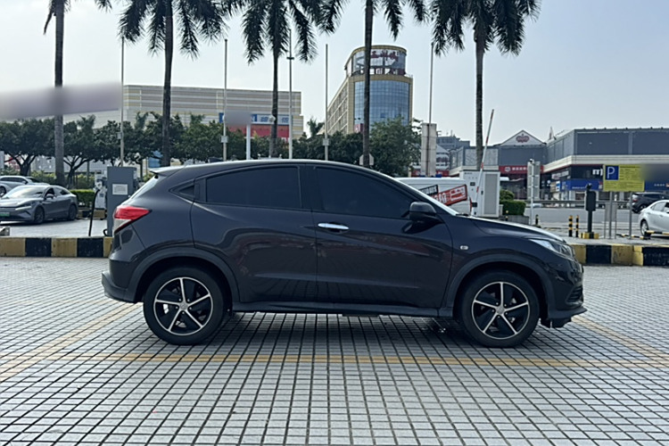 Honda VEZEL 2021 car image #10