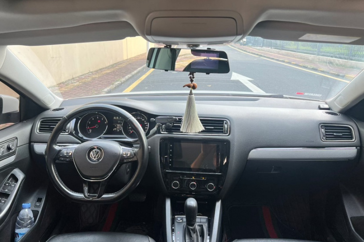 Volkswagen Sagitar 2017 #10 Volkswagen Sagitar 2017 imagem de carro #10