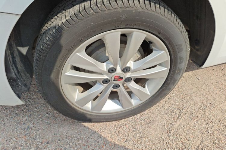 Roewe 360 2016 изображение автомобиля #10