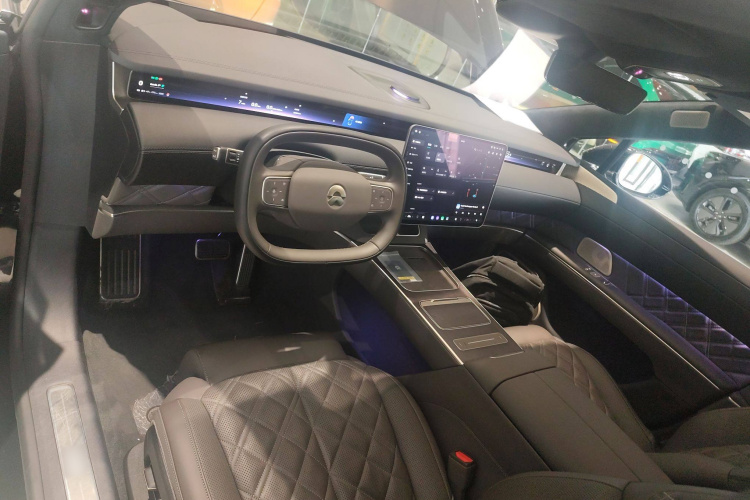 NIO ET9 2024 immagine di auto #10