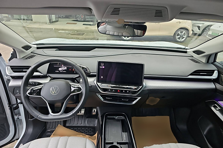 Volkswagen ID.6 X 2024 car image #10