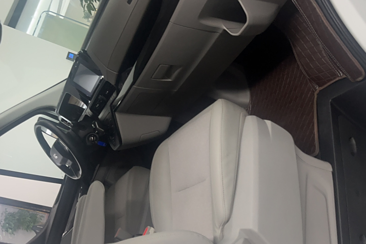 Ford E-Transit 2024 #10 Ford E-Transit 2024 image de voiture #10