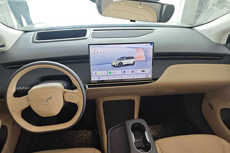 HongQi TianGong 06 صورة سيارة #10