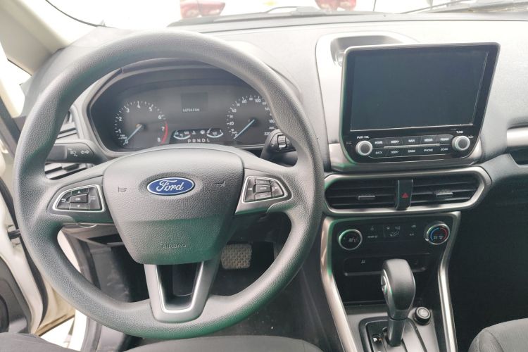 Ford EcoSport 2018 image de voiture #10
