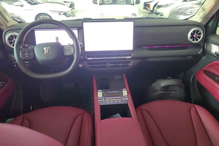 Tank 300 New Energy 2025 #10 Tank 300 New Energy 2025 car image #10