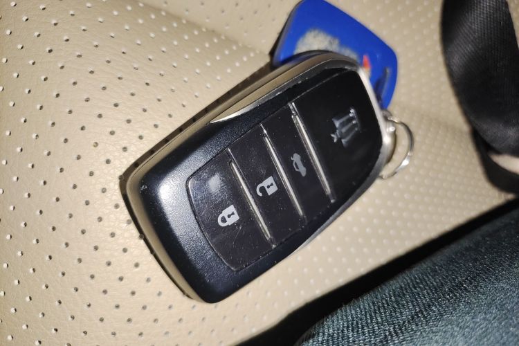 丰田 皇冠 2018 汽车图片 #10