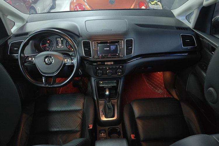 Volkswagen Sharan 2018 immagine di auto #10