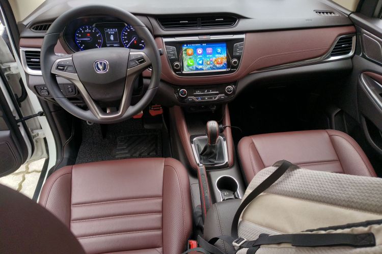 Changan Linmax 2017 car image #10