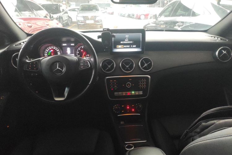 Mercedes-Benz CLA Class (Imported) 2018 #10 Mercedes-Benz CLA Class (Imported) 2018 immagine di auto #10