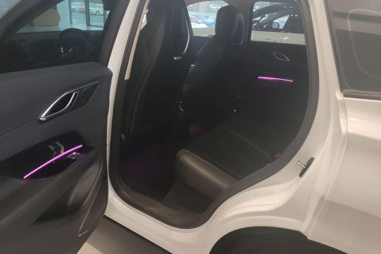 HongQi HS3 2024 #10 HongQi HS3 2024 car image #10