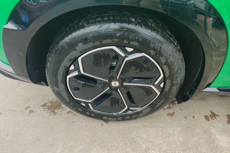 MI YU7 2025 car image #10