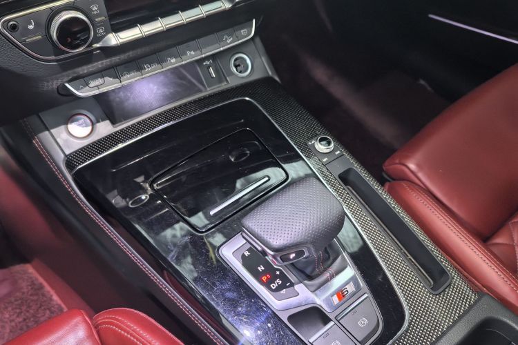 Audi SQ5 2022 imagem de carro #10