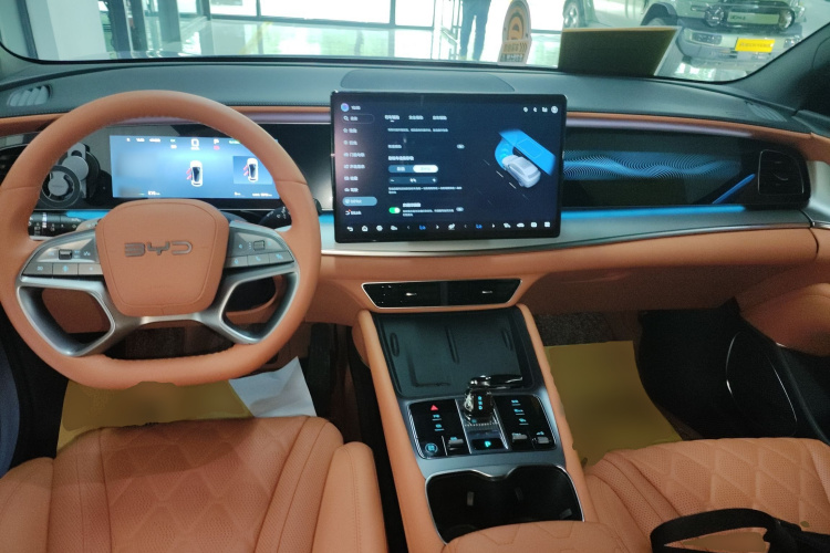 BYD Sea Lion 07 EV 2025 #10 BYD Sea Lion 07 EV 2025 car image #10