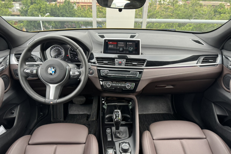 BMW X2 2020 car image #10