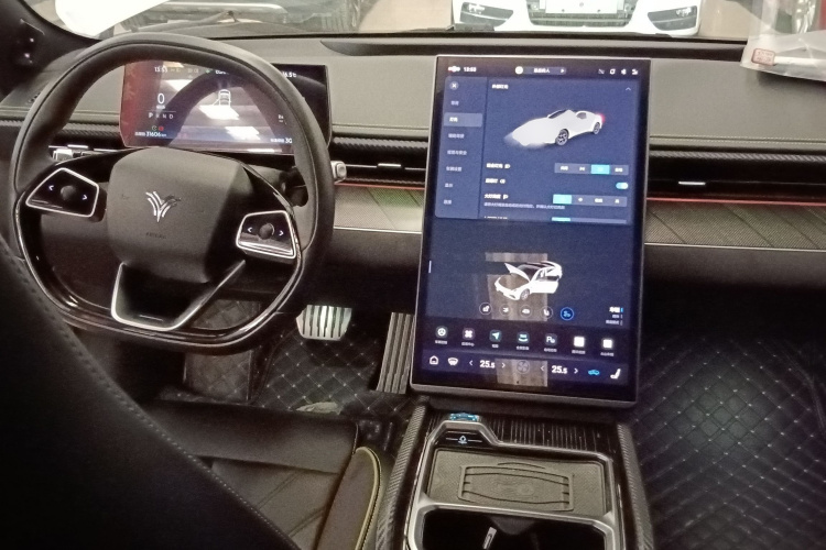 哪吒汽车 哪吒GT 2024 汽车图片 #10