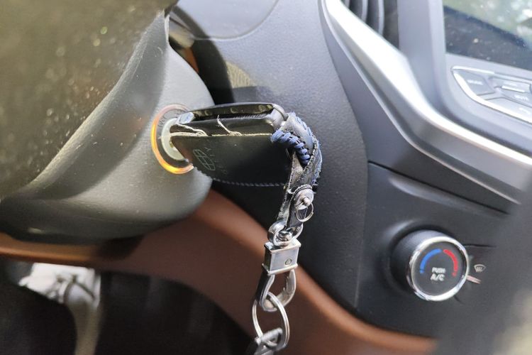 GEELY KingKong 2017 car image #10