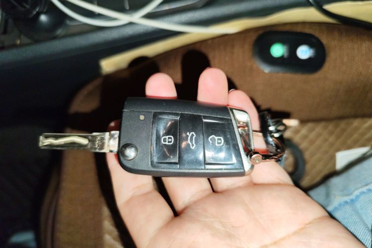 Volkswagen Gol 2016 car image #10