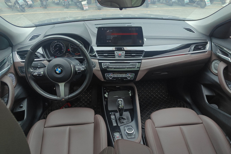 Hyundai Coupe 2021 car image #10