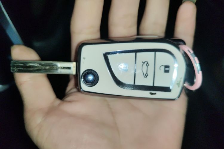 Toyota Frontlander 2024 #10 Toyota Frontlander 2024 immagine di auto #10