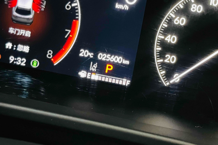 Honda HR-V 2023 #10 Honda HR-V 2023 car image #10