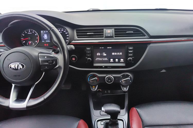 Kia Rio Cross 2019 صورة سيارة #10