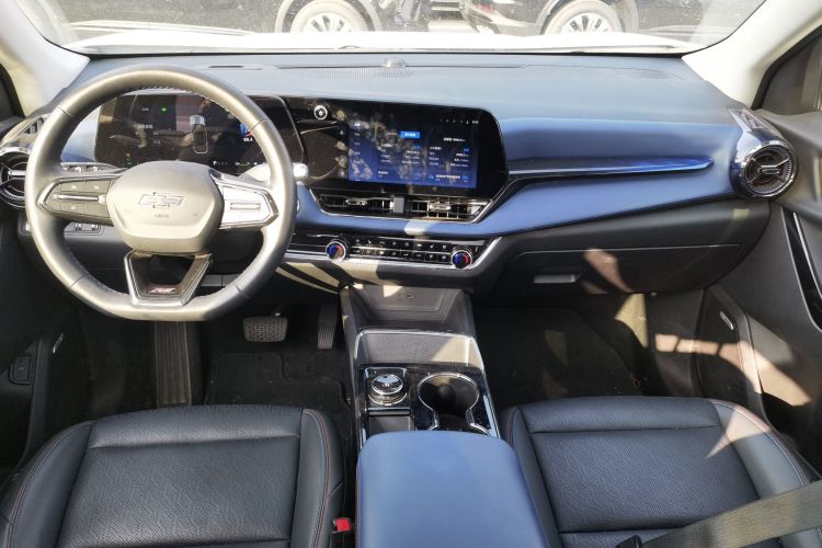 Chevrolet Equinox Plus 2024 #10 Chevrolet Equinox Plus 2024 car image #10