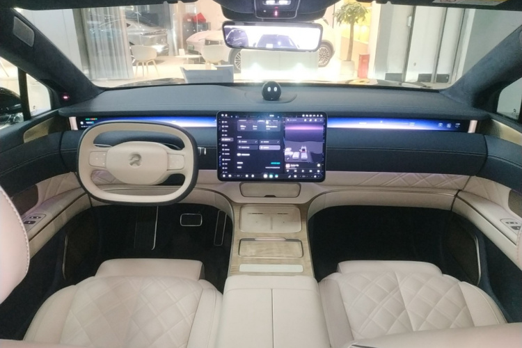 NIO ET9 2025 изображение автомобиля #10