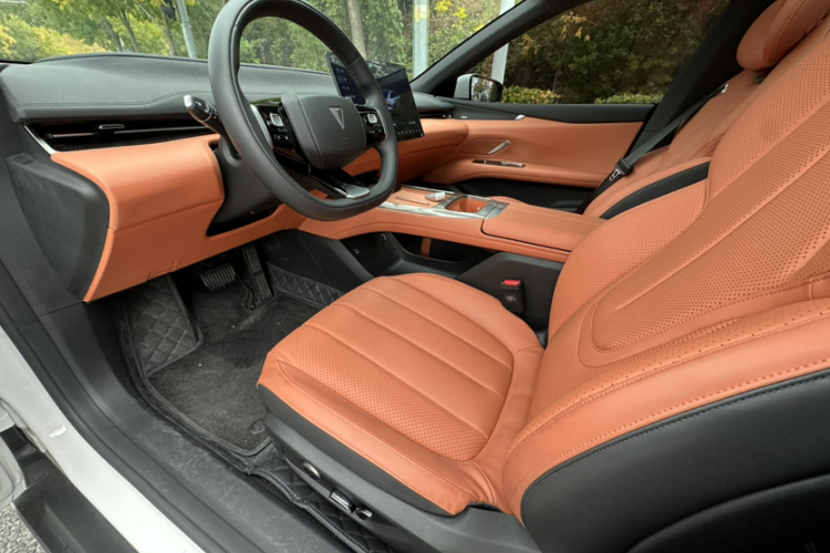 Deepal L07 2024 car image #10