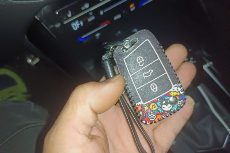 Volkswagen Tayron X 2021 #10 Volkswagen Tayron X 2021 car image #10