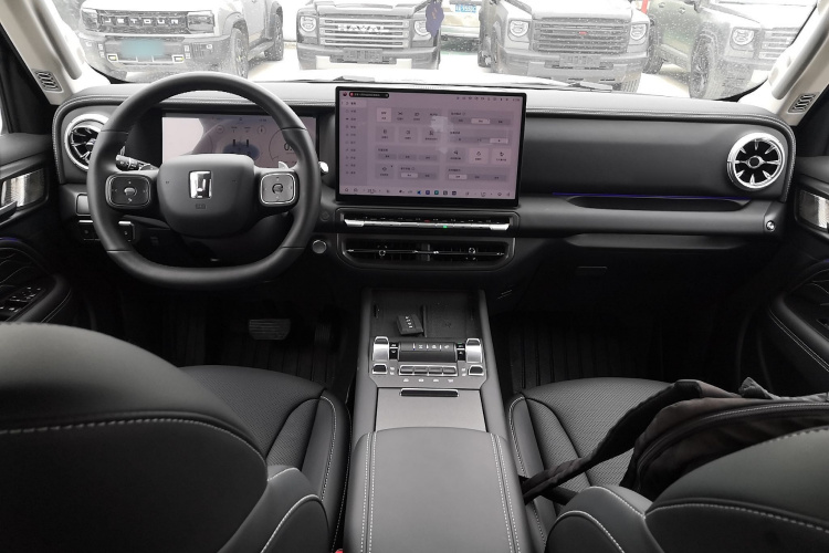 Tank 300 New Energy 2025 #10 Tank 300 New Energy 2025 immagine di auto #10