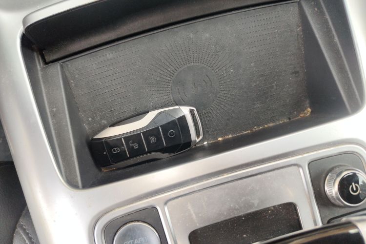 Denza X 2021 car image #10