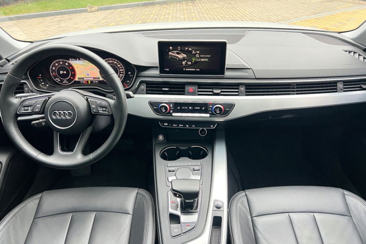 Audi A4 2019 car image #10